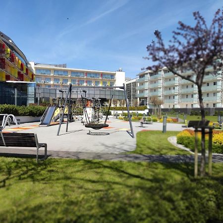 Apartament Przy Hotelu Aquarius Kolobrzeg Exterior photo