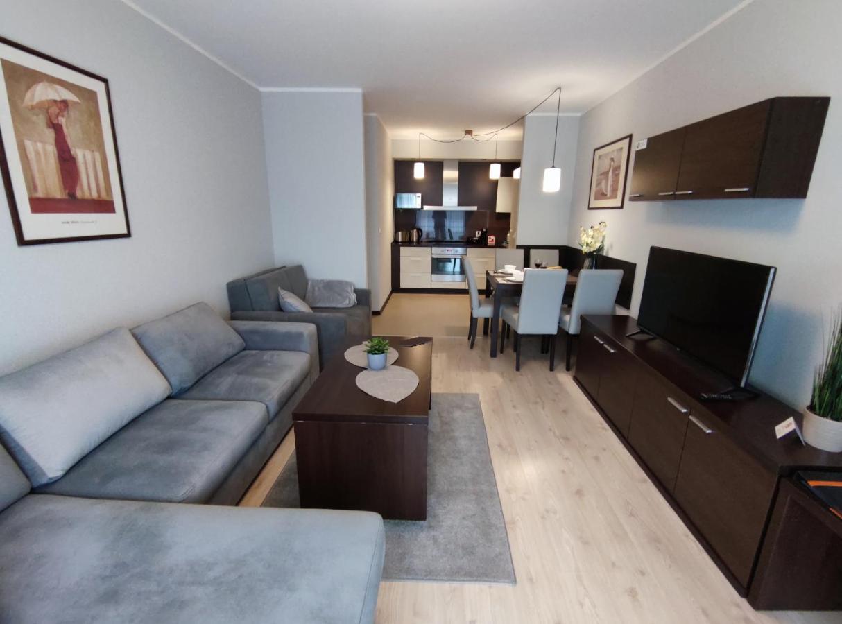 Apartament Przy Hotelu Aquarius Kolobrzeg Exterior photo