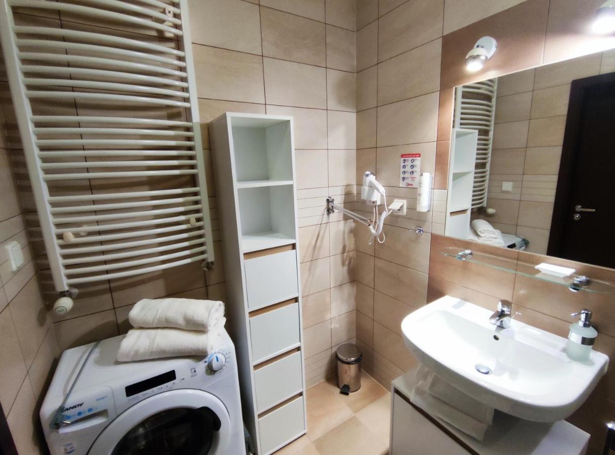 Apartament Przy Hotelu Aquarius Kolobrzeg Exterior photo