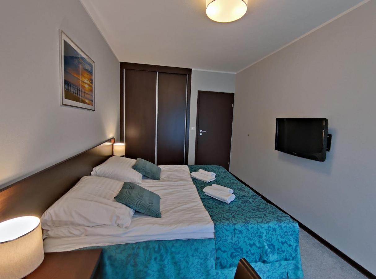 Apartament Przy Hotelu Aquarius Kolobrzeg Exterior photo